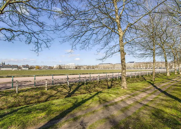 La Casa - Charme & Parking En Centre Caen